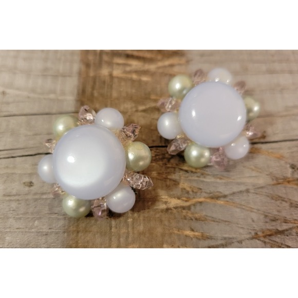 Jewelry - Vintage Flower Clip On Earrings‎ Pearl Beaded Statement Elegant
